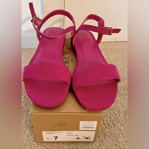NEW in box J Crew Intense Pink Ankle-Strap flat sandals Women’s Size 7M